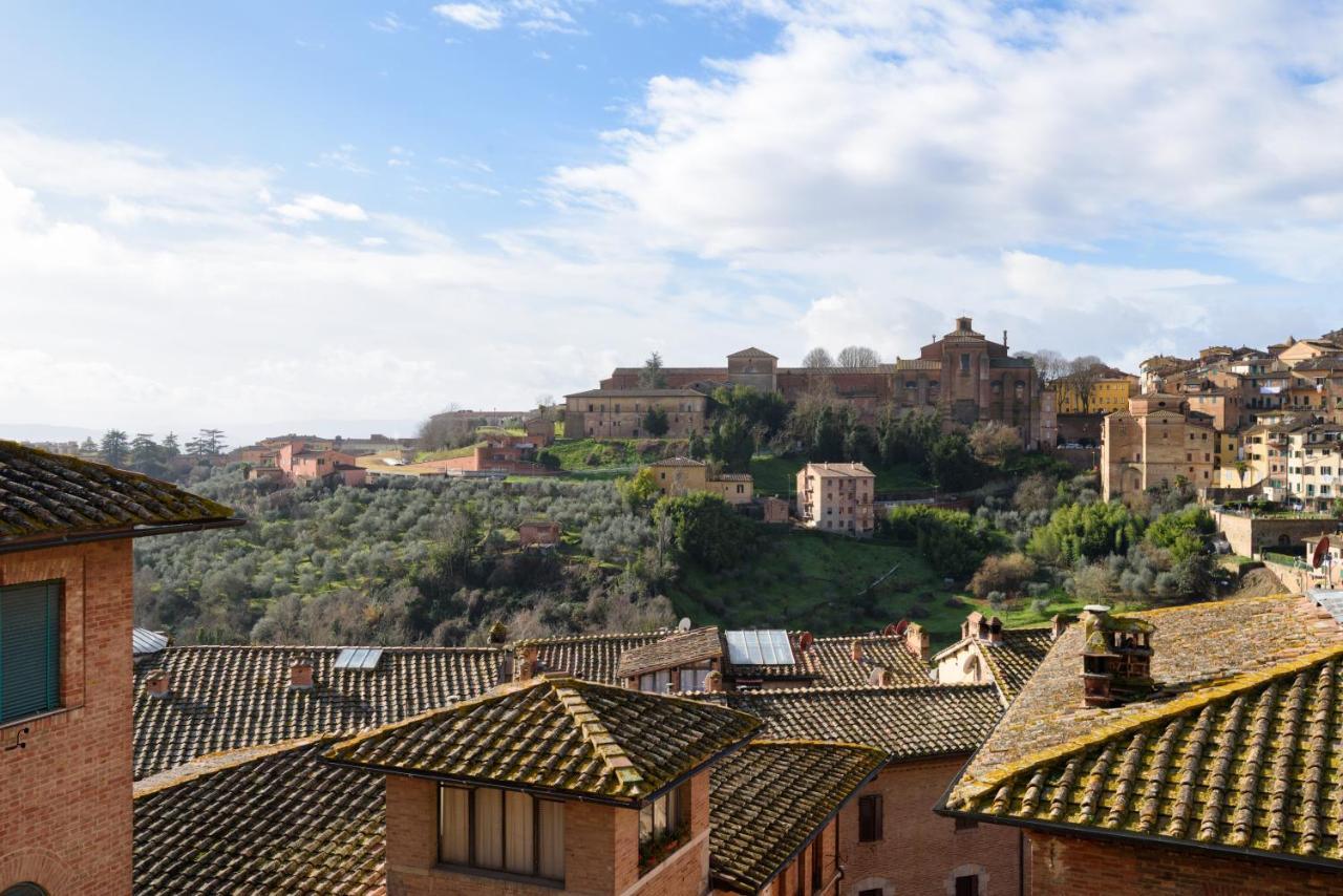 Appartamento Panoramico San Martino 12 Siena Exterior foto