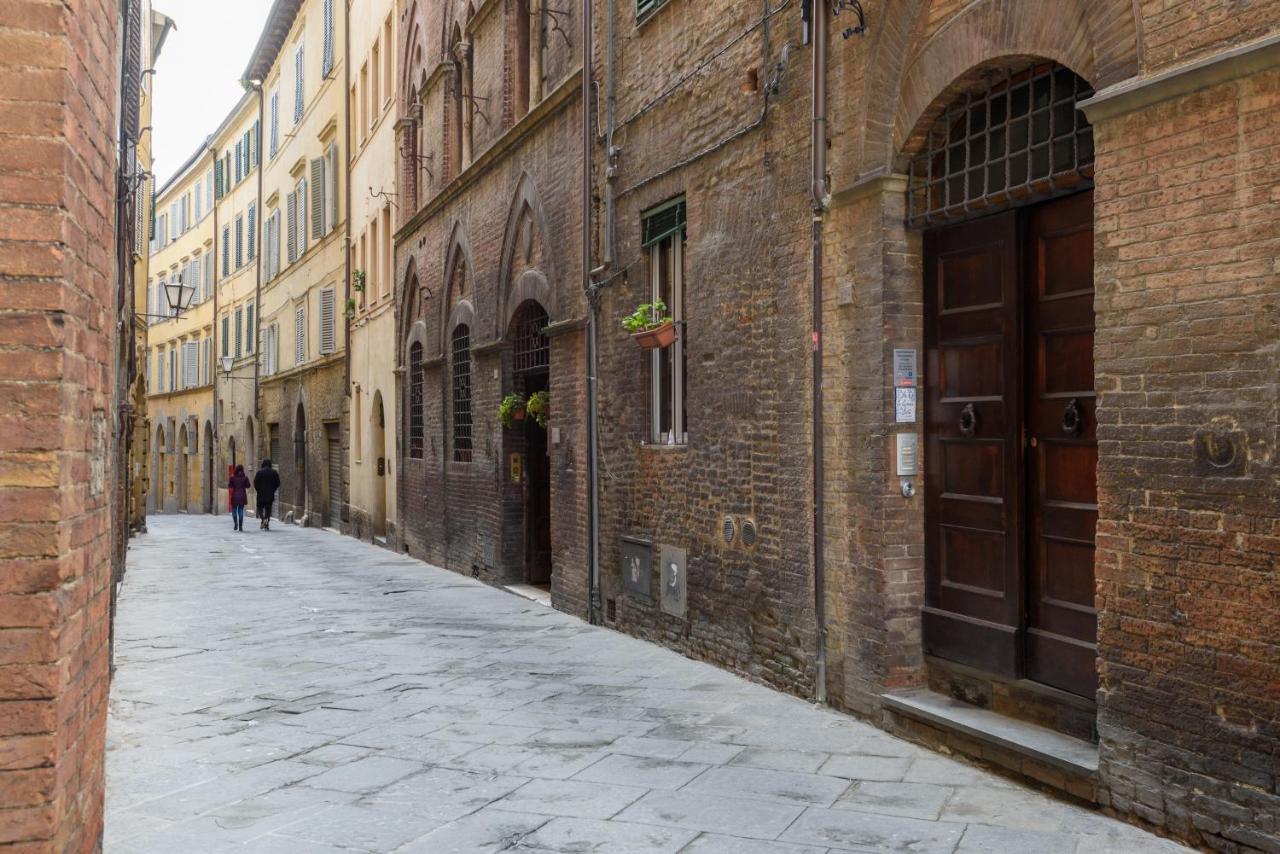 Appartamento Panoramico San Martino 12 Siena Exterior foto
